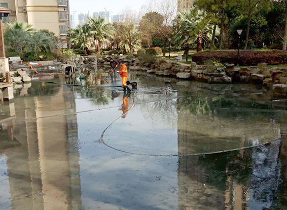 普安景观池淤泥清理